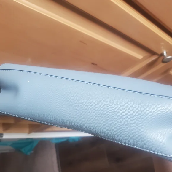 Elegant Blue Handbag - Picture 7 of 7